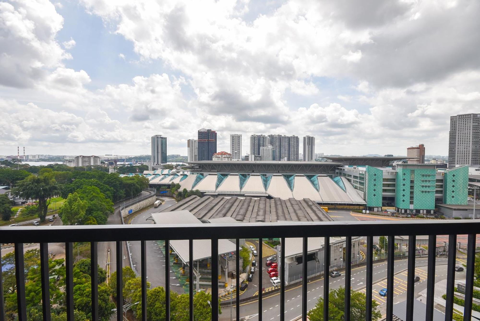 Twin Tower Residence By Nest Home【5 Mins Walk To Ciq】 Johor Bahru Dış mekan fotoğraf